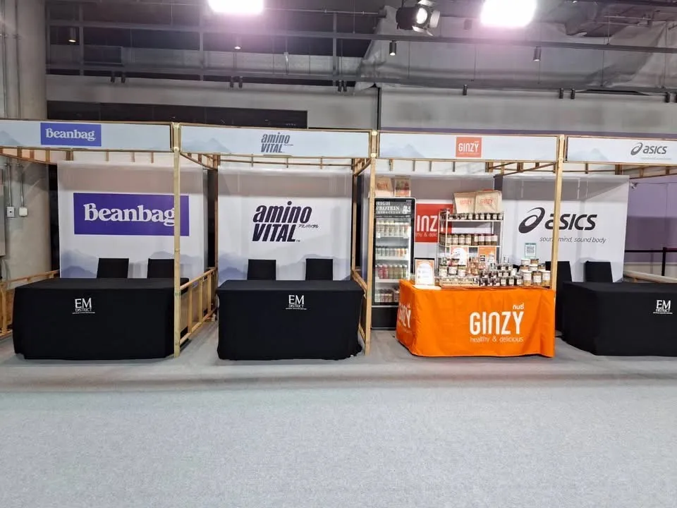 แถวบูธพันธมิตร Beanbag, amino VITAL, GINZY และ ASICS