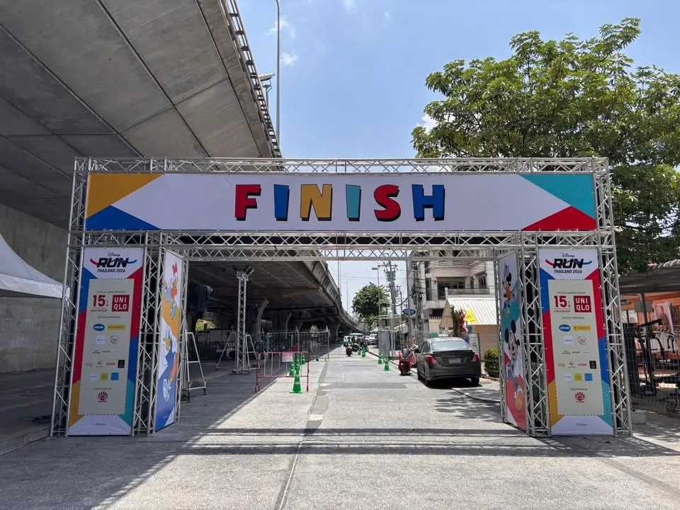 ซุ้ม FINISH งาน Disney Run Thailand 2026 ลายการ์ตูนดิสนีย์