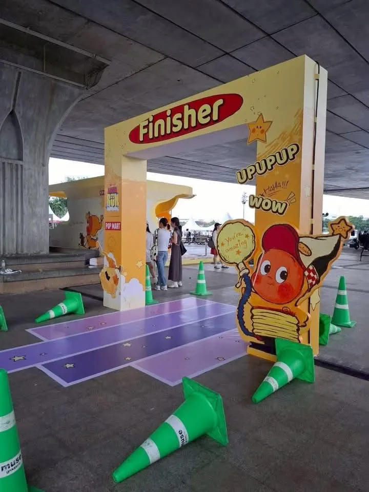 ซุ้ม Finisher ลาย POP MART งาน Run Amazing Thailand